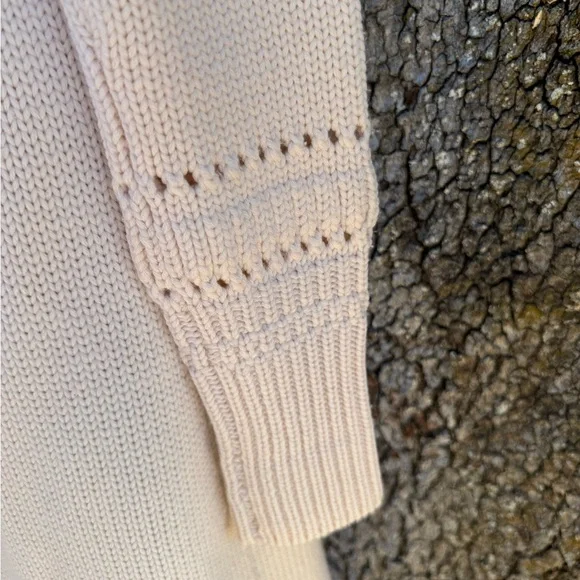 Elie Tahari 100% Merino Wool Luxurious heavy warm cream sweater duster Size M - Picture 4 of 7